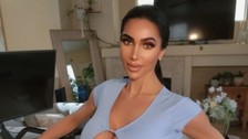 Kim Kardashian'a benzerliğiyle bilinen Christina Ashten Gourkani, geçirdiği estetik operasyon sonrası kalp krizi geçirerek hayatını kaybetti