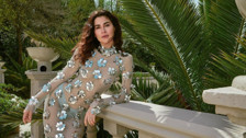 Nesrin Cavadzade tatil sezonunu açtı, peş peşe mayolu pozlarını paylaştı