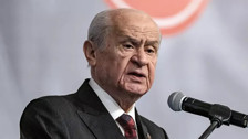 Son dakika! Devlet Bahçeli'den depremzedelere yapılan hakaretlere tepki: Türkiye’nin krize değil, kucaklaşmaya ihtiyacı var