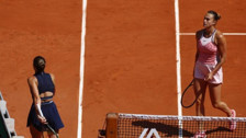 Fransa Açık'ta Sabalenka ve Tsitsipas tur atladı