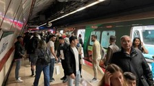 İstanbul'un metro çilesi pazar günü kabusa çevirdi!  M2 Yenikapı-Hacıosman Metro Hattı aksadı
