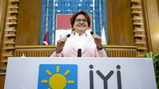 Yeniden Genel Başkan seçilen Meral Akşener'e siyasi isimlerden tebrikler gelmeye devam ediyor