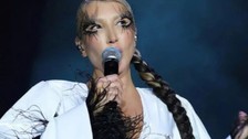 Hande Yener'in karnını görenler şaşırdı: Hamile mi kilo mu?