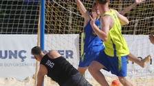 Plaj hentbolunda heyecan sürüyor
