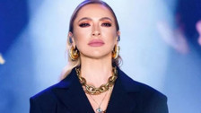 Sırtındaki güneş yanıkları yüzünden dalga konusu olmuştu! Hadise'den olay sırt dekolteli poz geldi
