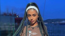 Şarkıcı Asya Alizade kliplerinde uyuşturucuya özendirmekten gözaltına alındı