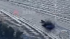 Rusya Ukrayna askerlerini taşıyan feribotu Kamikaze drone ile vurdu