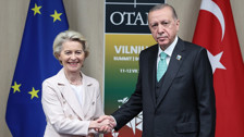 Avrupa Komisyonu Başkanı Ursula von der Leyen Cumhurbaşkanı Erdoğan ile görüşmesini değerlendirdi