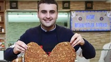CZN Burak babası tarafından dolandırıldı mı? CZN Burak'ın babasından şaşırtan sözler: Annesinin...