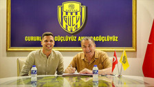 Ankaragücü Polonyalı kaleci Rafal Gikiewicz'i transfer etti