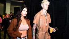 Lunaparkta saldırıya uğrayan Megan Fox aldığı darbeyle...