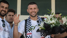 Son Dakika: Transferde sessiz kalan Beşiktaş Ante Rebic için Milan ile görüşmelere başladığını KAP'a bildirdi
