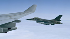 NATO hava sahasını ihlal eden iki Rus bombardıman uçağına müdahale edildi