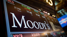 Moody's Türk bankalarının görünümünü durağana çevirdi