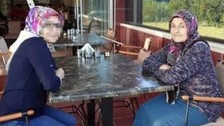 Zonguldak'ta anne ve anneannesini baltayla öldürüp parçalara ayıran Rabia Çataklı'nın cinayet sonrası çekilmiş fotoğrafı ortaya çıktı