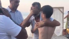 Öldü sandığı oğlunu karşısında gören babanın gözyaşları yürekleri dağladı! O anlar saniye saniye kaydedildi