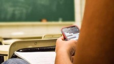 Milli Eğitim Bakanlığı'ndan okullarda cep telefonu kararı