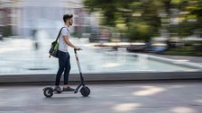 Son Dakika: 5 ilçede Scooter hız sınırı düşürüldü! Kadıköy, Şişli, Beşiktaş, Fatih ve Beyoğlu