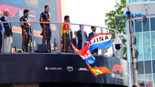 Üst üste 10.yarışını kazanan Max Verstappen F1 tarihine geçti