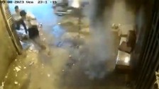Fas'ta 7 büyüklüğünde deprem! AVM, kafe, oyun salonları... Depreme yakalanan yüzlerce kişi kendini sokağa attı