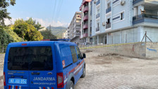 Aksaray'da define için kaçak kazı yapan şahıslar jandarmaya yakalandı