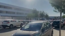 14 yaşındaki öğrenci okulu kana buladı! Öğretmenini gözünden bıçakladı! Arkadaşlarını rehin aldı: Çok sayıda yaralı var