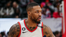 Damian Lillard takasla Milwaukee Bucks'a gitti