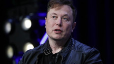 Elon Musk'a Twitter'ın satın alınmasıyla ilgili soruşturmada ifade vermediği için dava açıldı