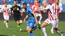 Karadeniz derbisinde Çaykur Rizespor Samsunspor'u tek golle geçti