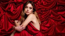 Ünlü oyuncu Melis Sezen'in tango dansı takipçileri tarafından beğeni topladı