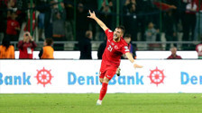 Yunus Akgün'ün Letonya'ya attığı gol haftanın en iyisine aday
