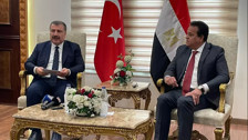 Bakan Fahrettin Koca, Gazze'ye yönelik sağlık yardımları için Mısır'da