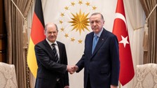 Cumhurbaşkanı Erdoğan Almanya'da! Scholz ve Steinmeier ile görüşecek
