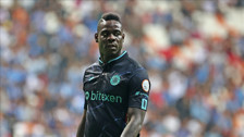 Balotelli İtalya'da trafik kazası geçirdi