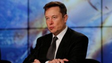 Elon Musk Instagram ve Facebook'u ti'ye aldı