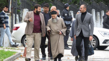 'Cübbeli Ahmet Hoca' olarak bilinen Ahmet Mahmut Ünlü, Mansur Yavaş'ın 'İHA SİHA' sözlerine tepki göstermişti! Hakaretten ifadeye çağrıldı