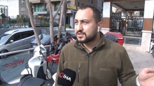Ters yönden gelen minibüs şoförü motosikletliye çarpıp kaçtı!