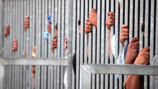 İsrail hapishanelerindeki Filistinli esirler açlık tehdidiyle karşı karşıya