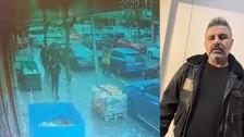 İstanbul'da bir kadın, yola kenarında gördüğü arabayı boydan boya çizdi