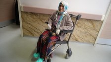Muş'ta köpeklerin saldırısına uğrayan 79 yaşındaki Medine Kızıltaş o anları anlattı
