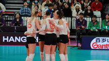 Son Dakika: Dünya Kulüpler Şampiyonası'ndaki Türk finalinde VakıfBank'ı 3-2 yenen Eczacıbaşı şampiyon oldu