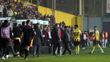 Trabzonspor maçında İstanbulspor sahadan çekildi
