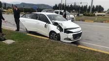 Antalya Manavgat'ta kamyonetle otomobil çarpıştı: 4 yaralı