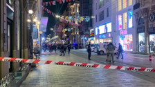 Taksim'de bulunan İstiklal Caddesi'nin bir bölümü doğalgaz kaçağı nedeniyle kapatıldı