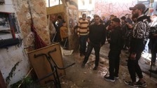 İsrail ordusu Tubas kenti yakınlarında yer alan El-Faria Mülteci Kampı'na baskın düzenledi