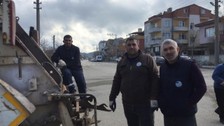 Edirne'de çöp konteynerine atılan 5 yavru köpek kurtarıldı