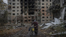 Rus füzesi Kiev'deki askeri hastaneye zarar verdi