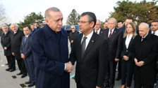 Cumhurbaşkanı Erdoğan, Özel'den kazandığı tazminatı Mehmetçik Vakfı'na bağışladı