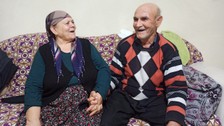Kahramanmaraş'ta yaşayan 55 yıllık çift, günümüzde yaşanan ilişkilerde ayrılıkların moda olduğunu düşünüyor