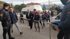 Son Dakika: Bursa'da kuyumcu fonu adı altında vurgun yapan şahıslar adliyeye sevk edildi, mal varlıklarına el konuldu!